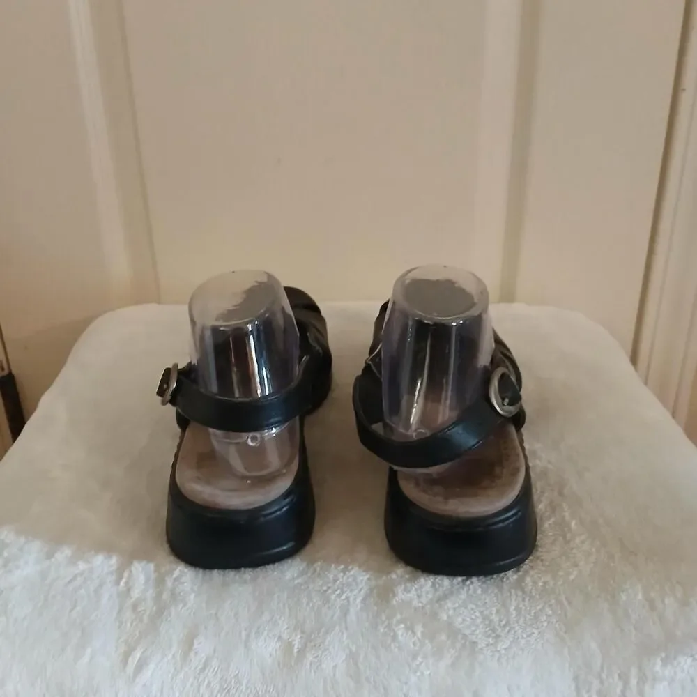 Dansko Black Leather Closed Toe Slingback Sandals 40 Boho Gorpcore Granola Basic